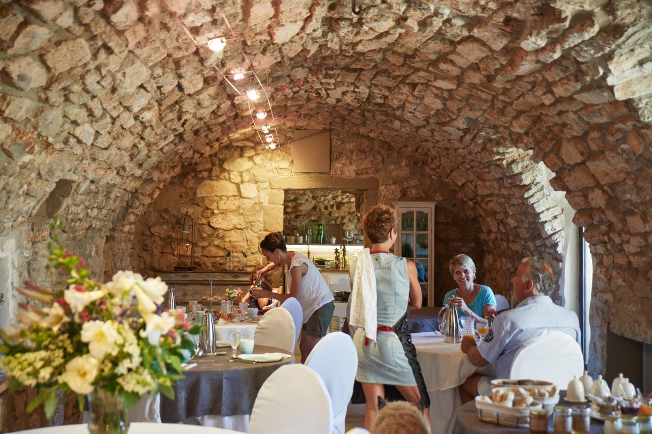 Le Pre De L'Aube Acomodação com café da manhã Montjoyer Exterior foto